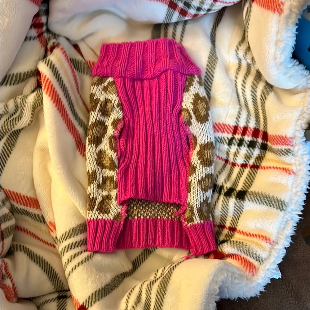 4/$15 Pink and Brown Women's Sweater